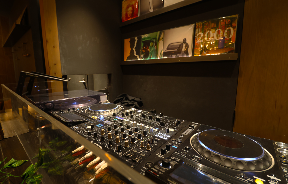 SOUND BAR HOWL photo